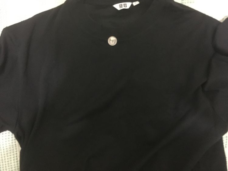 เสื้อยืด U แบรนด์ UNIQLO แพ็คคู่ (สินค้ามีตำหนิ) สีดำกับสีกากี รูปที่ 17