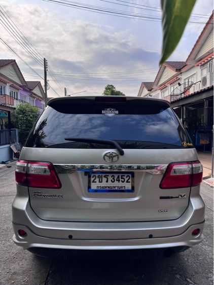 Toyota Fortuner 2010 3.0 V Utility-car ดีเซล เกียร์อัตโนมัติ บรอนซ์เงิน รูปที่ 4