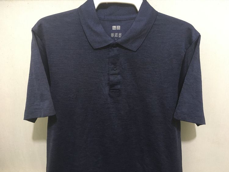 เสื้อโปโล DRY-EX แบรนด์ Uniqlo แพ็คคู่ (สินค้ามีตำหนิ) สีฟ้าพาสเทลกับสีกรมอมม่วง รูปที่ 4