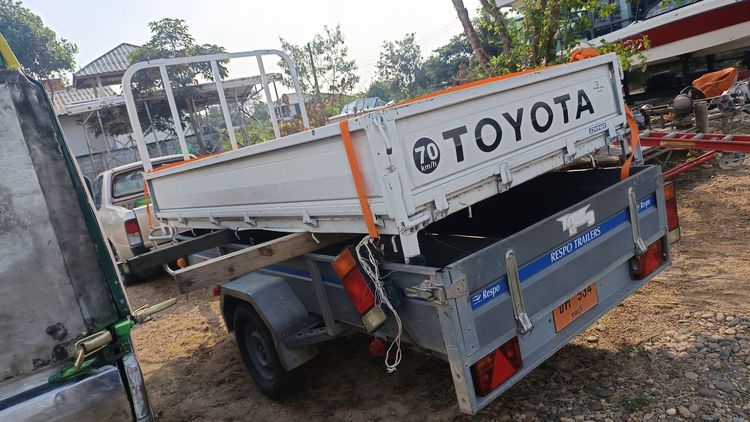ลูกกระบะบรรทุก 4 ล้อ TOYOTA DYNA DUTRO หรือ HINO300 XZU หรือ ISUZU ELF กระบะคาร์โก้แท้ พื้นเรียบ เปิดได้ 3 ด้าน ขนาดมาตรฐาน กว้าง1.7ม. ยาว 3