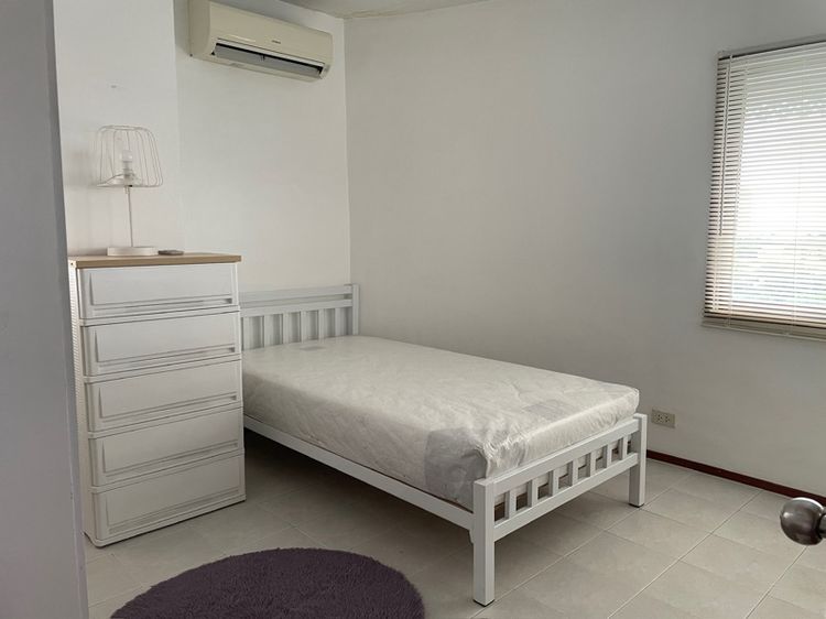 ตกแต่งครบ คอนโด Living Tower 51 ตรม 2 ห้องนอน 2 ห้องน้ำ ตกแต่งพร้อมเข้าอยู่ รูปที่ 2