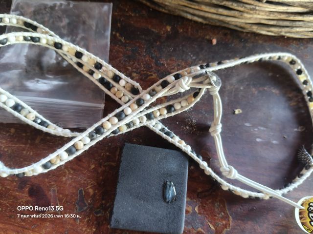 สายหนังพันข้อมือ ประดับหินต่างๆ และเม็ดเงินแท้   รูปที่ 6