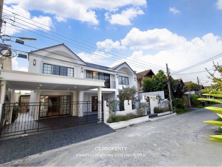 ตกแต่งครบ ใช่ บ้านเดี่ยวสุดหรูดีไซน์Modern Luxury ลาดพร้าว รูปที่ 2