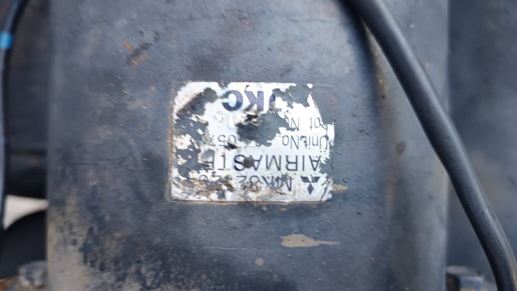 ชุดถังลมเบรค เดิมญี่ปุ่น ติดรถ FUSO 527 MITSUBISHI ยกชุด ตามรูป 5,000บาท โทร 0947899445 รูปที่ 4