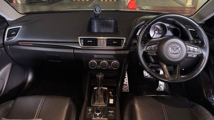 Mazda Mazda3 2017 2.0 SP เบนซิน ขาว รูปที่ 4