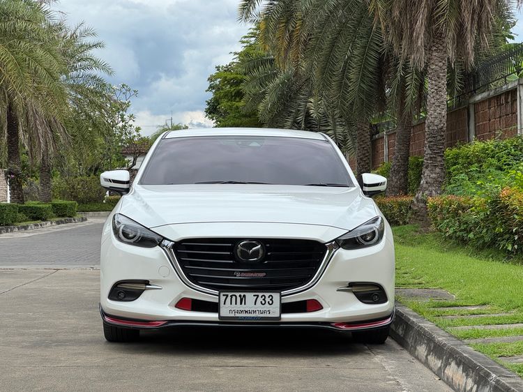 Mazda Mazda3 2017 2.0 SP เบนซิน ขาว รูปที่ 2