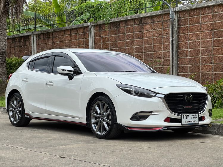 รถ Mazda Mazda3 2.0 SP สี ขาว