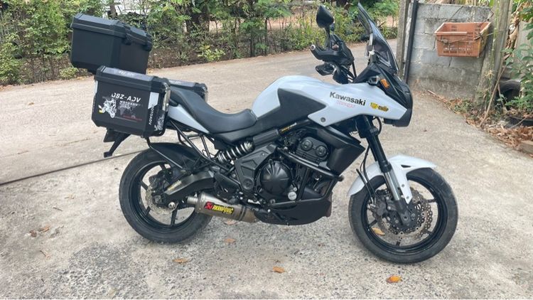 versys 650ปี2013 ออกรถไม่ตรวจแบล็คลีสครับผม รูปที่ 3