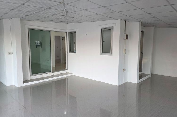 อื่นๆ ไม่มี 2016 บ้านมือสองนิคม304 รูปที่ 3