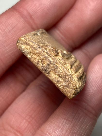 พระปางนอนเนื้อผง รูปที่ 3