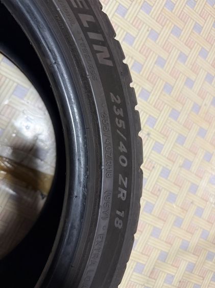 ยางรถยนต์ 235 40 18