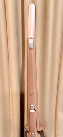  เครื่องดูดฝุ่นไร้สาย Electrolux สีโรสโกลด์ สวยหรู พร้อมอุปกรณ์ครบชุด รูปที่ 7