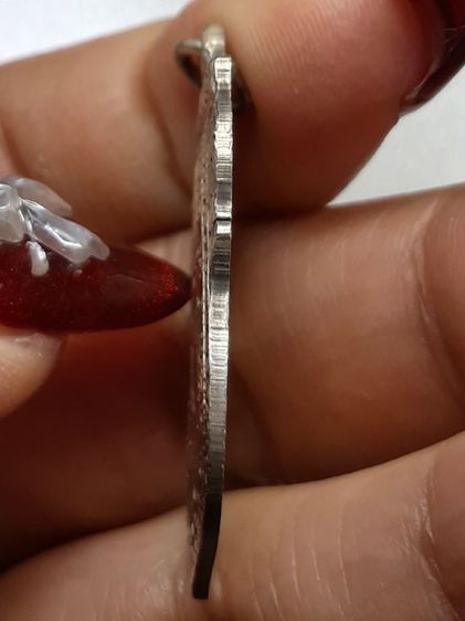 เหรียญหลวงพ่อกลั่น วัดพระญาติ รูปที่ 4