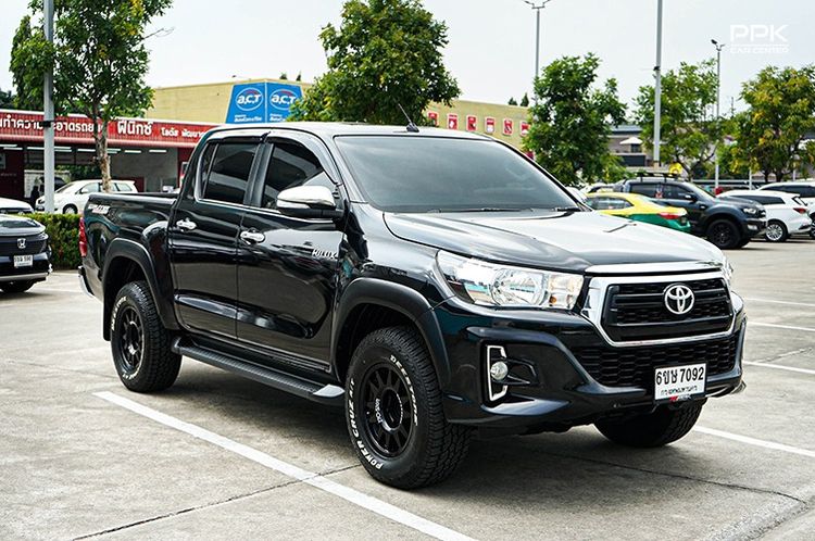 Toyota Hilux Revo 2016 2.4 E Prerunner Pickup เบนซิน ไม่ติดแก๊ส เกียร์ธรรมดา ดำ รูปที่ 3