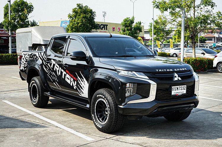 Mitsubishi Triton 2022 2.4 GLS Plus Pickup ดีเซล ไม่ติดแก๊ส เกียร์ธรรมดา ดำ รูปที่ 3