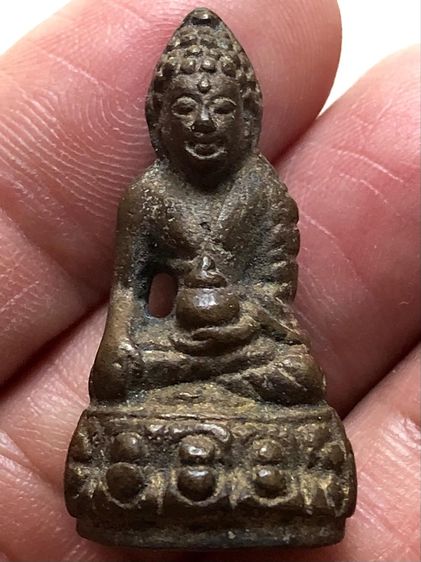 พระกริ่งเก่าคะ