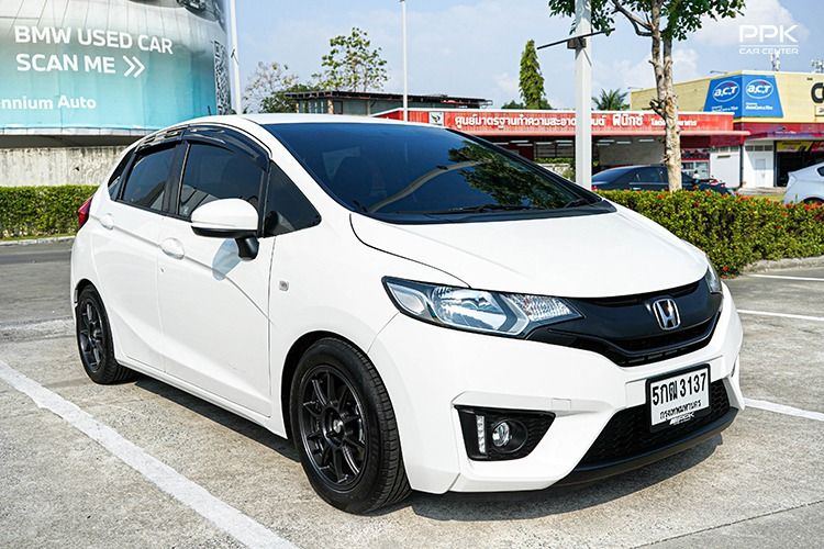 Honda Jazz 2016 1.5 S Sedan เบนซิน ไม่ติดแก๊ส เกียร์อัตโนมัติ ขาว รูปที่ 3