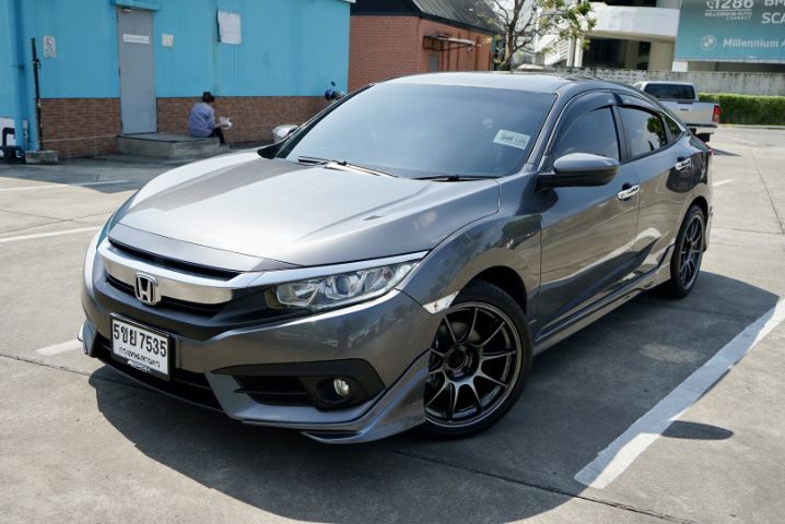 Honda Civic 2017 1.8 E i-VTEC Sedan เบนซิน ไม่ติดแก๊ส เกียร์อัตโนมัติ เทา รูปที่ 2