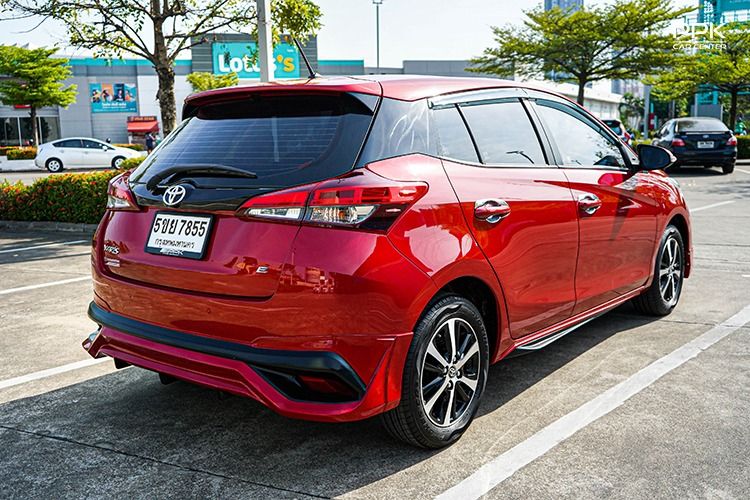 Toyota Yaris 2019 1.2 E Sedan เบนซิน ไม่ติดแก๊ส เกียร์อัตโนมัติ แดง รูปที่ 4