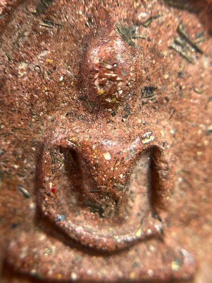 พระสมเด็จพิมพ์ใหญ่เนื้อสีแดงโรยผงตะไบทอง รูปที่ 5