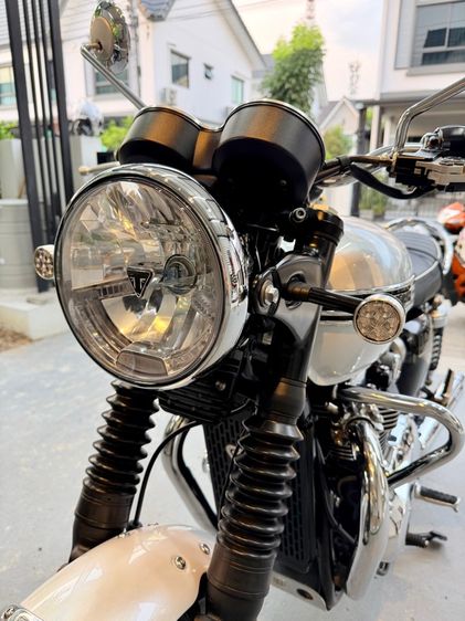 bmw f 850 triple black y22จด25 ไมล์3พัน วารันตีเหลือ4ปี รูปที่ 13