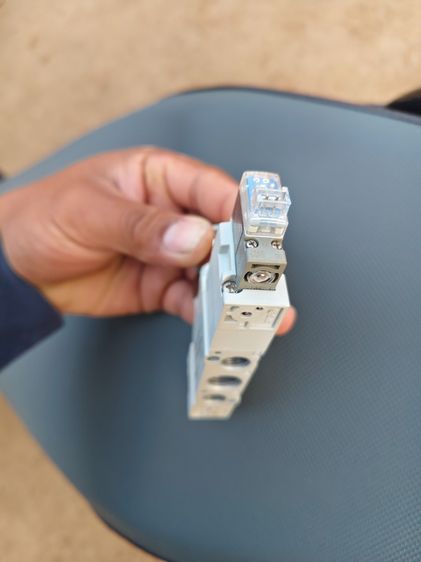  โซลินอยด์วาล์ว (Solenoid Valve) รุ่น SY7320-5LZD-02 จากผู้ผลิต SMC  รูปที่ 3