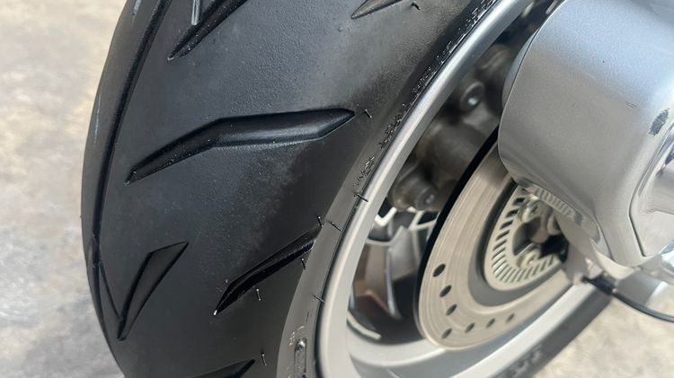 Lambretta X300 จดปี 23 ไมล์ 1842 km. รูปที่ 8