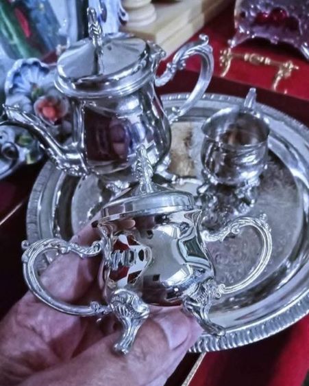 ชุดเซ็ทกาแฟครบชุดเนื้อโลหะเพรทเงินสภาพใหม่ยังไม่เคยโชว์หรือใช้งาน รูปที่ 6