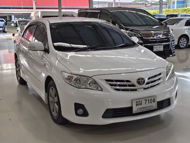 Toyota Altis 2012 1.8 E Sedan เบนซิน ไม่ติดแก๊ส เกียร์อัตโนมัติ ขาว รูปที่ 3