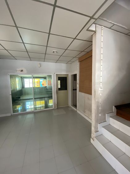 มีบางส่วน ขายบ้านเดี่ยวหลังมุม หมู่บ้านวรนุช เพชรเกษม 68 แยก 31 ขายตามสภาพ ราคาต่อรองได้ ทำเลดี ใกล้ MRT บางแค รูปที่ 2