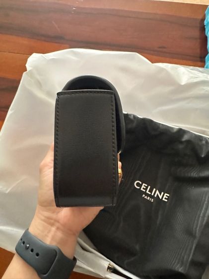 celine mini triomphe 2023 รูปที่ 5