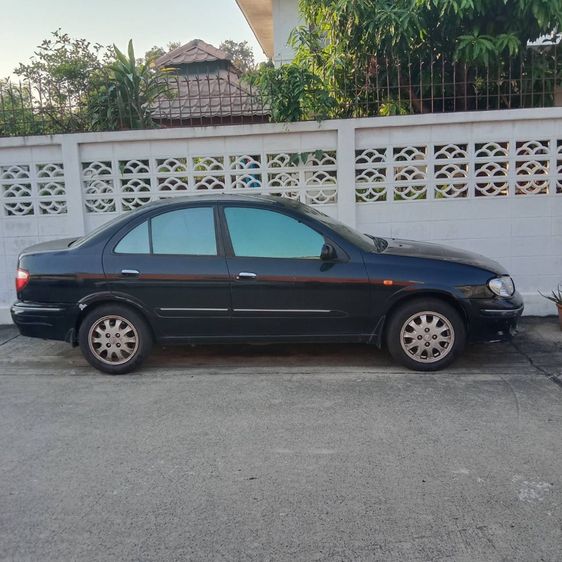 Nissan Sunny 2001 1.6 GL Neo Sedan เบนซิน ไม่ติดแก๊ส เกียร์อัตโนมัติ ดำ รูปที่ 3