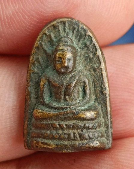 พระรอดละโว้  ปี 2484 จังหวัดลพบุรี เนื้อชนวนมวลสาร สังฆราชแพประธานให้ พิธียิ่งใหญ่ หลวงพ่อเดิม วัดหนองโพ หลวงพ่อพริ้ง วัดบางปะะกอก เสกให้ รูปที่ 4