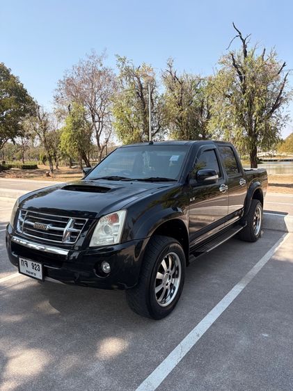 รถ Isuzu D-MAX 3.0 LS Ddi i-TEQ 4WD สี ดำ