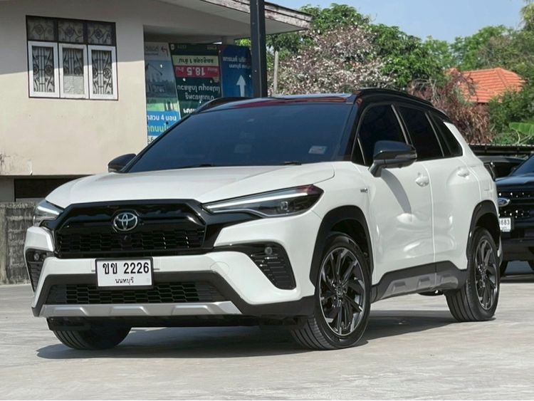 รถ Toyota Corolla Cross 1.8 Hybrid Premium Safety GR Sport สี ขาว
