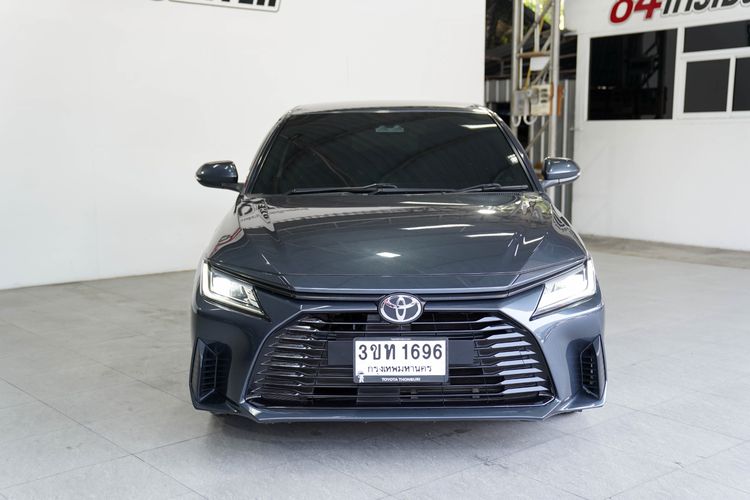 Toyota Yaris ATIV 2022 1.2 Smart Sedan เบนซิน ไม่ติดแก๊ส เกียร์อัตโนมัติ เทา รูปที่ 3