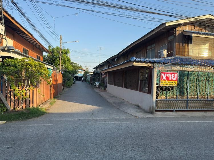 อื่นๆ มีบางส่วน สร้างเสร็จก่อน 2010 ไม่ใช่ ขายบ้านอยุธยา หลังมุม (ในเมือง) รูปที่ 3