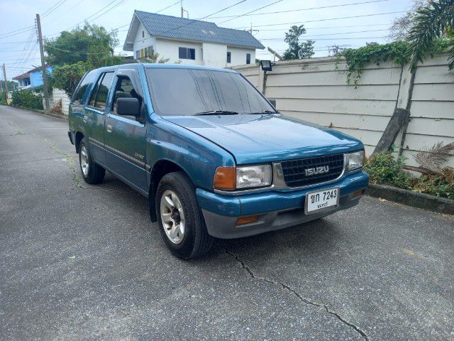 รถ Isuzu Cameo 2.5 TF สี เขียว