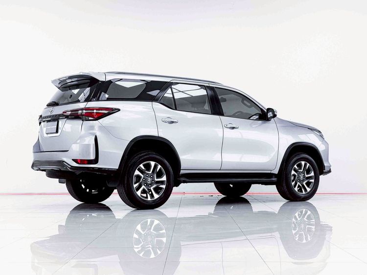 Toyota Fortuner 2022 2.4 Leader G Utility-car ดีเซล ไม่ติดแก๊ส เกียร์อัตโนมัติ เทา รูปที่ 4