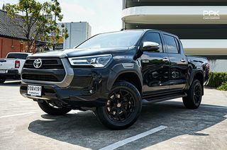 2022 Toyota HILUX REVO 2.4 Double Cab Prerunner Mid 