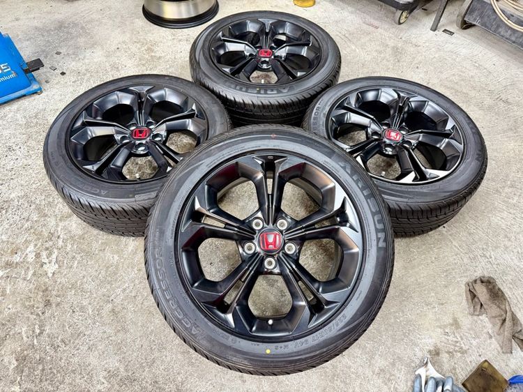 ล้อแม็ก HONDA CIVIC RS ขอบ 17” สภาพสวยสีเดิม ยาง ARISUN 225-50R17 ปี 25 ตุ่มหน้ายางยังอยู่ครบ รูปที่ 3