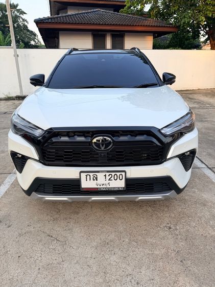รถ Toyota Corolla Cross 1.8 HEV GR Sport สี ขาว