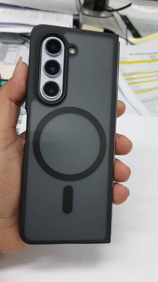 ขาย samsung​Z Fold 5​ ram12 rom 256 G สภาพสวยครบกล่อง รูปที่ 2