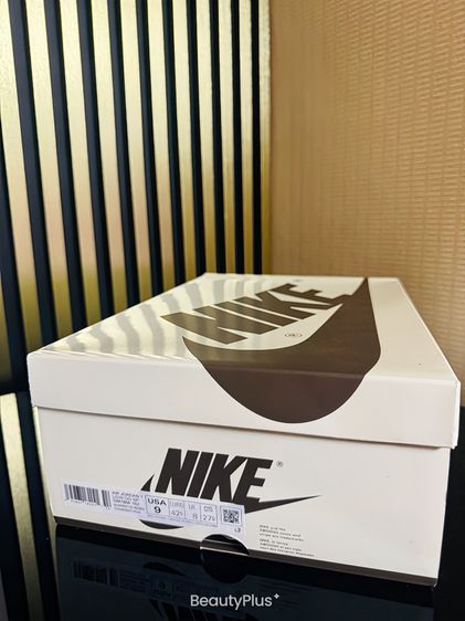 Jordan 1 Retro Low OG SP Travis Scott Reverse Mocha  รูปที่ 2