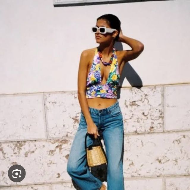 เสื้อผุกคอลายดอกสวยมากเเบร์นZARAเเท้ไซร์Mของใหม่มือ1น่ะค่ะ