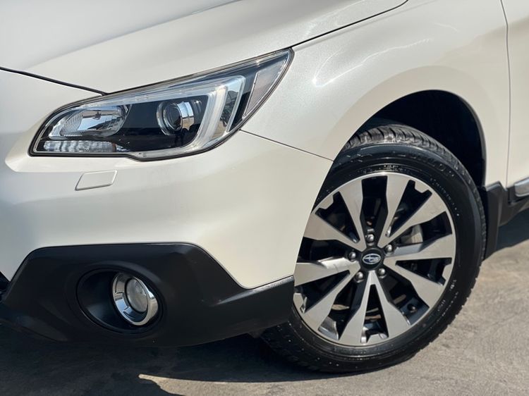 Subaru Outback 2017 2.5 T EyeSight 4WD Utility-car เบนซิน ไม่ติดแก๊ส เกียร์อัตโนมัติ ขาว รูปที่ 2