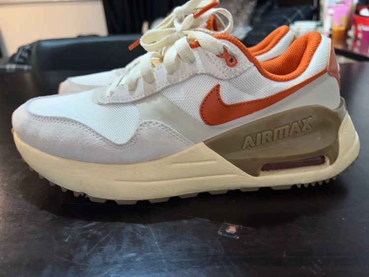 ผู้หญิง ครีม อื่นๆ Nike รองเท้า