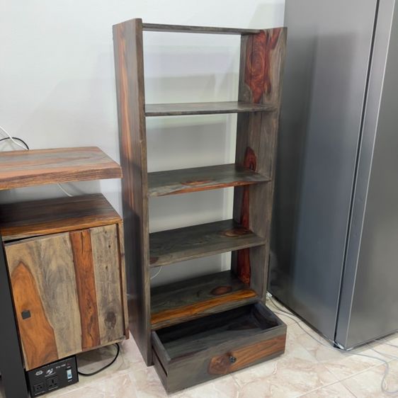 Property Brothers Shelf - มือสอง (Used)