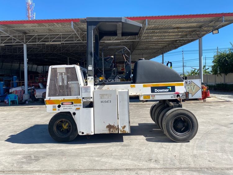 รถบดล้อยาง 9ล้อ  DYNAPAC รุ่น CP142 รถเก่านอกนำเข้า 