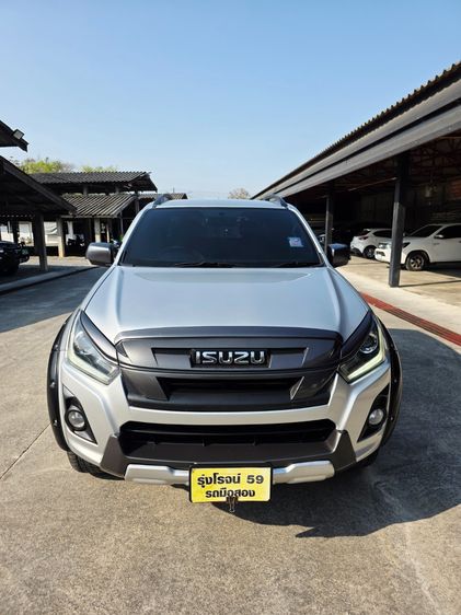 Isuzu D-MAX 2018 3.0 V-Cross Max Z Prestige 4WD Pickup ดีเซล ไม่ติดแก๊ส เกียร์ธรรมดา เทา รูปที่ 3